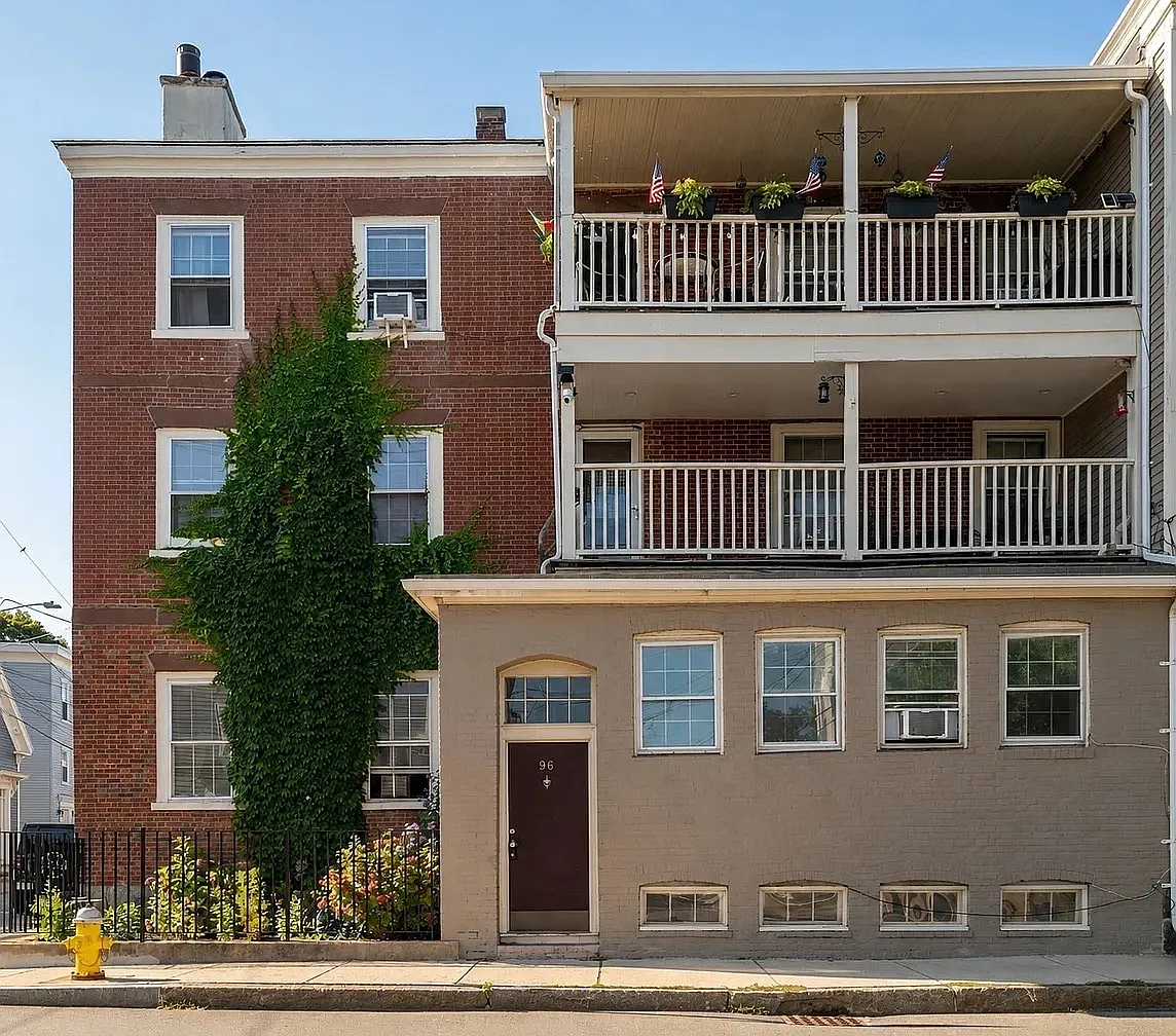 2 bed, 1.5 bath, 971 sqft, $3,000 — Photo 2