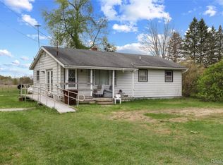 11497 W Fillmore Rd, Sumner, MI 48889