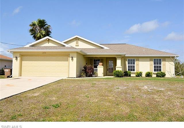 1st image of 1513 N Gator Cir
