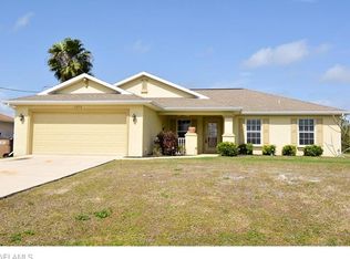 1513 N Gator Cir, Cape Coral, FL 33909