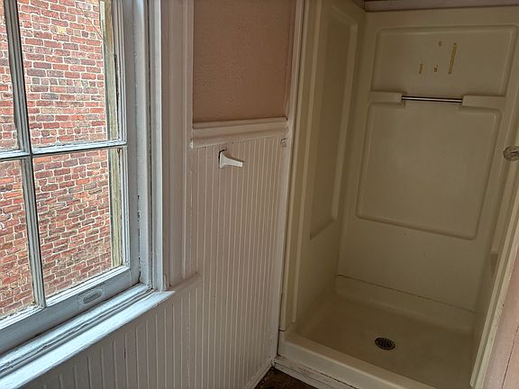 3rd image of 2013 Monument Ave APT 2