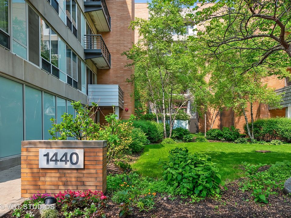 1st image of 1440 S Michigan Ave APT 216