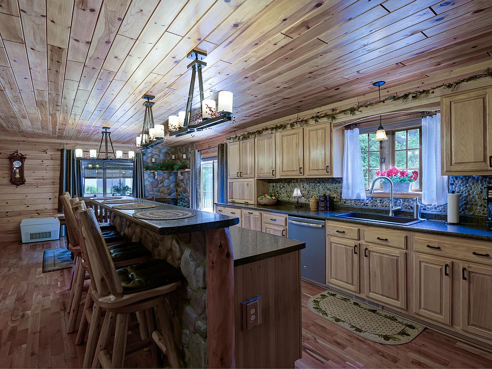 7503 Supply Rd SW, South Boardman, MI 49680 Zillow