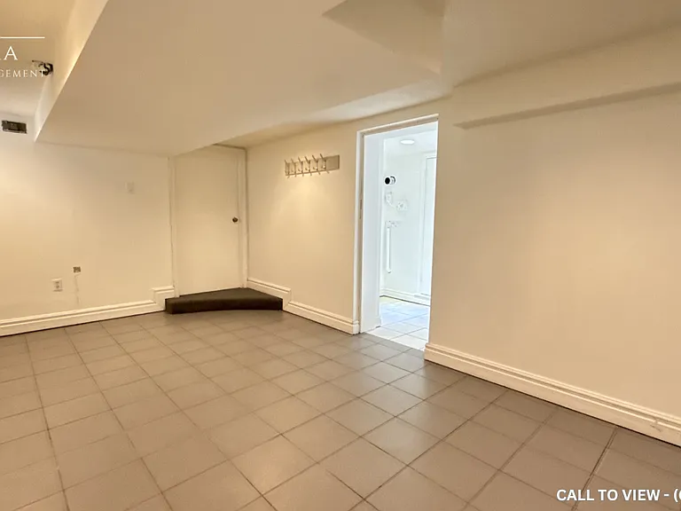52 Rose Ave #2 — Photo 6