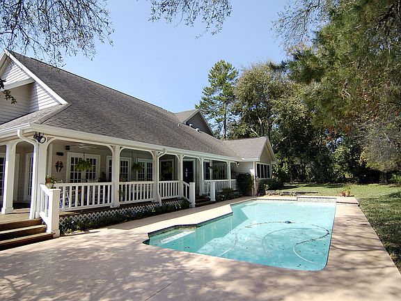 Pool ready for lots of fun