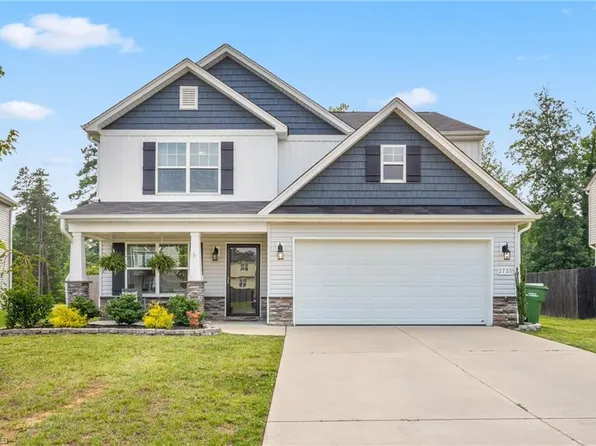 2735 Mayfield Dr, Graham, NC 27253