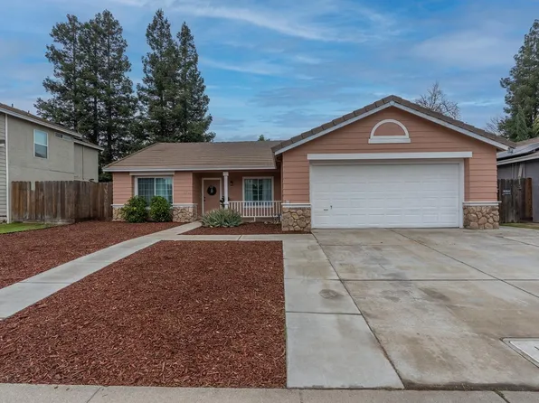 2729 Gleneagles Dr, Riverbank, CA 95367