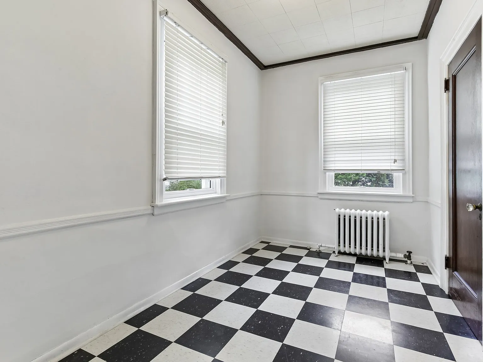 3 bed, $4,150 — Photo 3