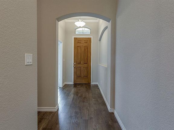 4th image of 12550 Plassmeyer Ct