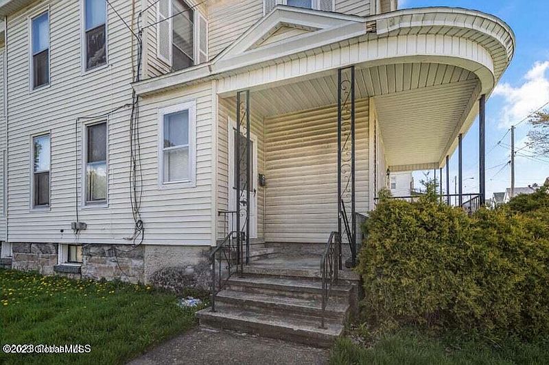 5th image of 130 Prospect Street