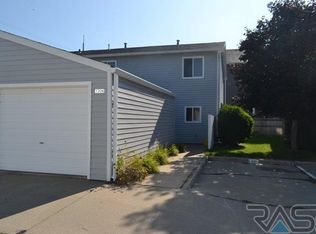 1206 S Newport Pl #4, Sioux Falls, SD 57106