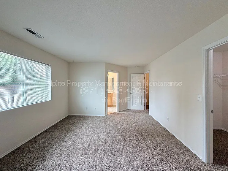 1914 27th Ave — Photo 14