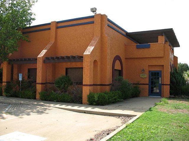 1st image of 1116 N University Dr