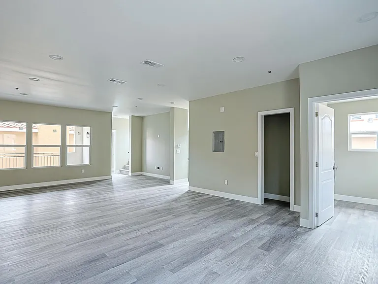11752 Mount Fuji Ct — Photo 13