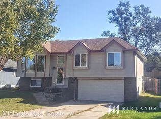 13215 S 35th Ave, Bellevue, NE 68123