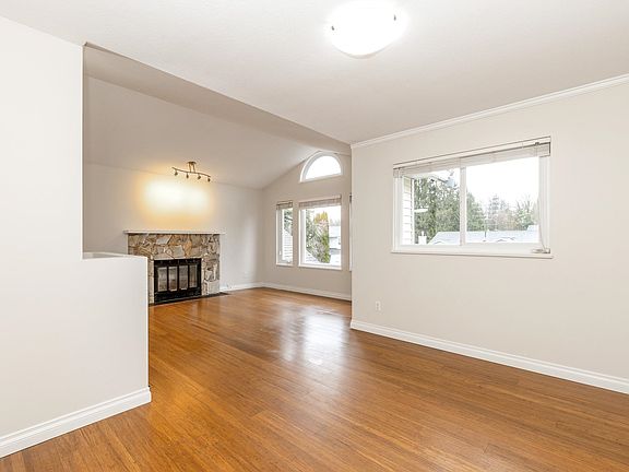 5th image of 12533 223rd St