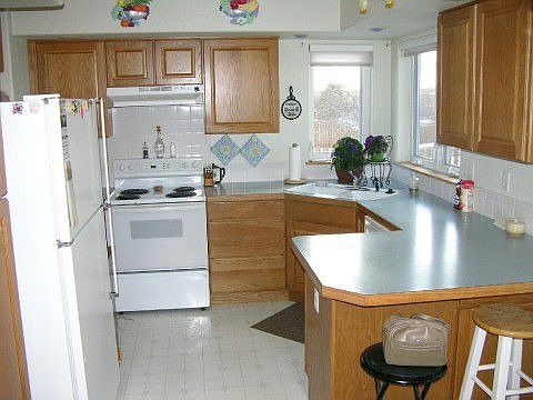 2nd image of 16869 Westview Dr