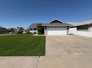 1118 Santa Cruz Ave, Tulare, CA 93274