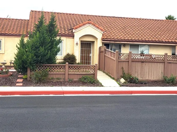 715 W Hawthorn St, Santa Maria, CA 93458