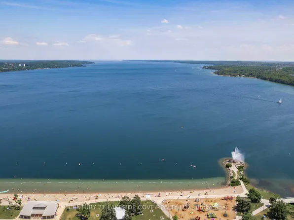 75 Ellen St S #711, Barrie, ON L4N 7R6