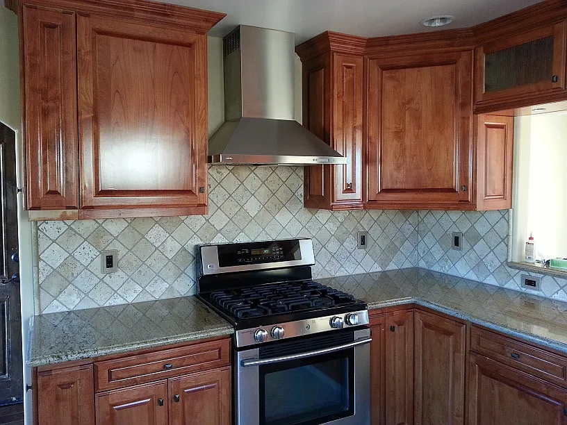 3 bed, 1202 sqft, $3,900 — Photo 2