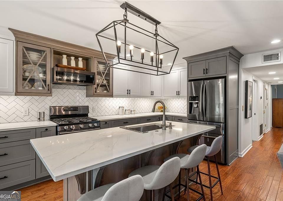 1st image of 1503 Oakridge Ct