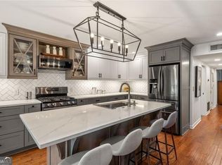 1503 Oakridge Ct, Decatur, GA 30033