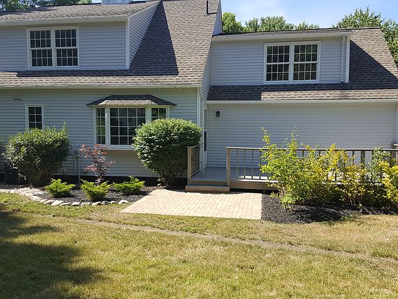 3rd image of 9310 Canterbury Ln