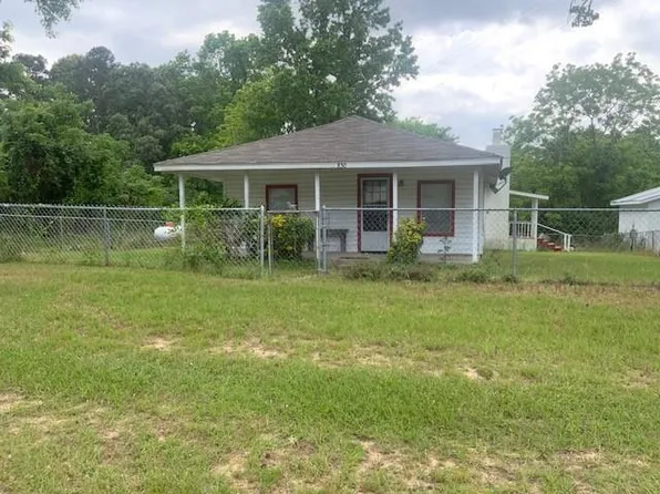 850 Slade St, Coldspring, TX 77331