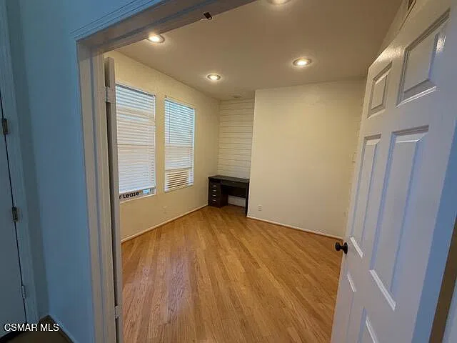 3 bed, 3.0 bath, 1672 sqft, $3,700 — Photo 4