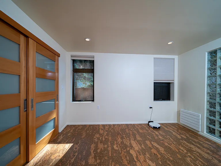 719 Spring St #A — Photo 13