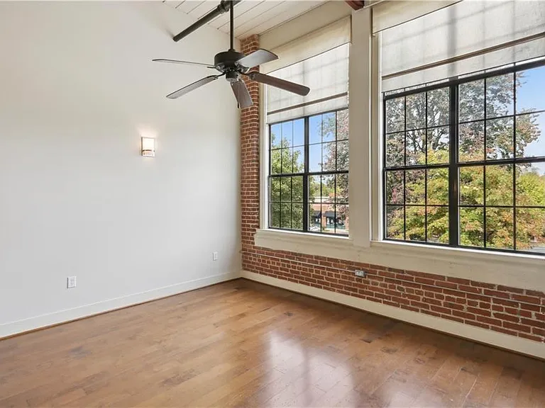 1261 Caroline St NE #223 — Photo 10