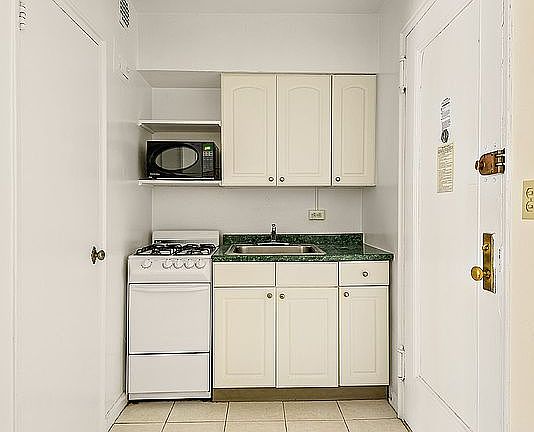 4th image of 54 E 8th St APT 3G