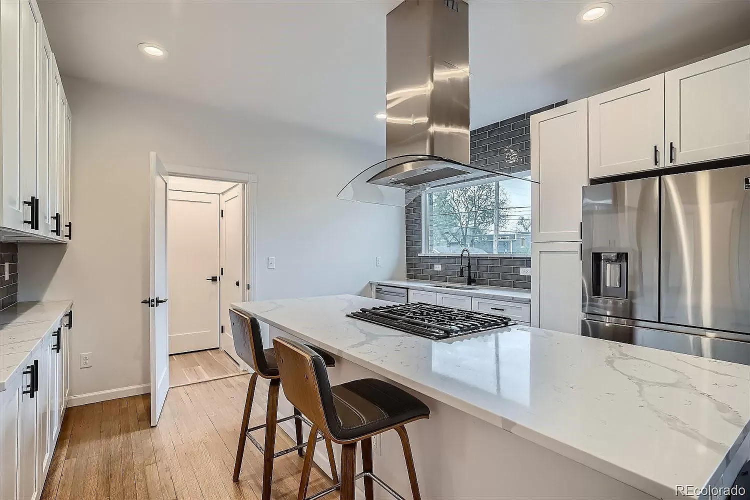 1400 Perry St — Photo 3