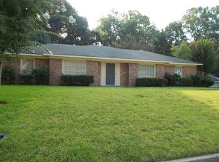 3105 Highland Dr, Vicksburg, MS 39180