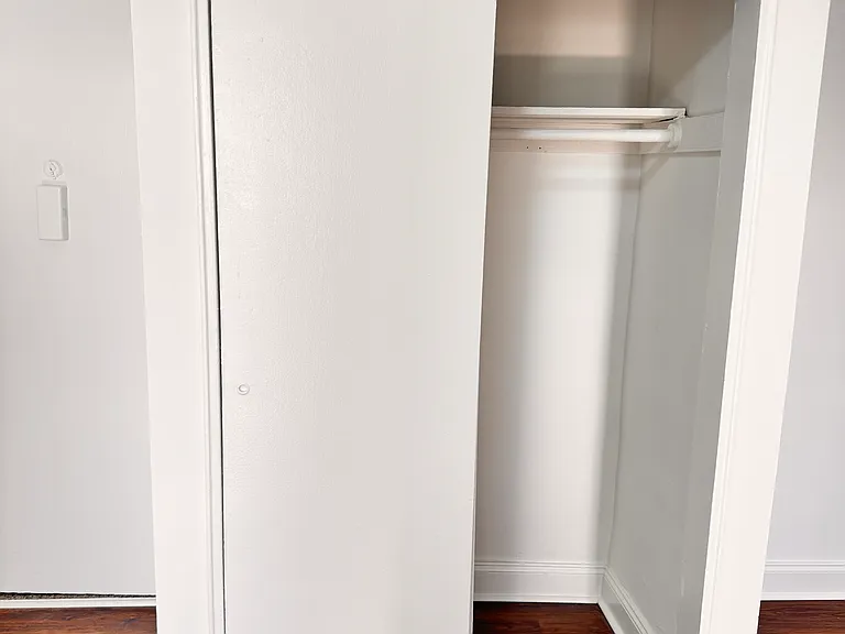 14943 35th Ave #G4 — Photo 5