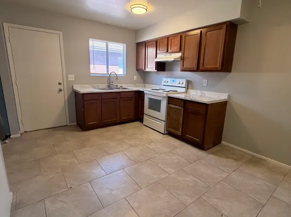 1004 E Commonwealth Pl APT 4, Chandler, AZ 85225