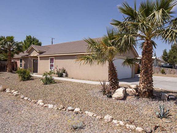 2nd image of 2802 E Sierra Vista Dr