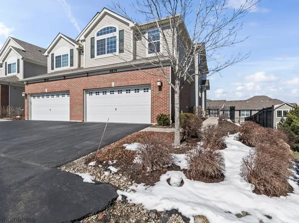 9834 Cummings St, Huntley, IL 60142