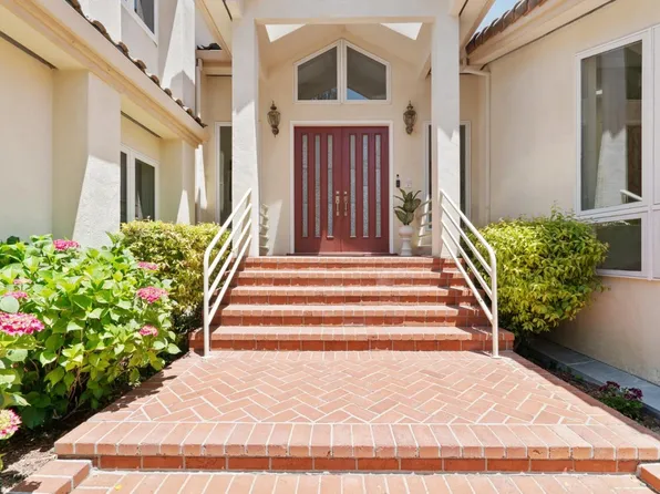 29 Kite Hill Rd, Santa Cruz, CA 95060