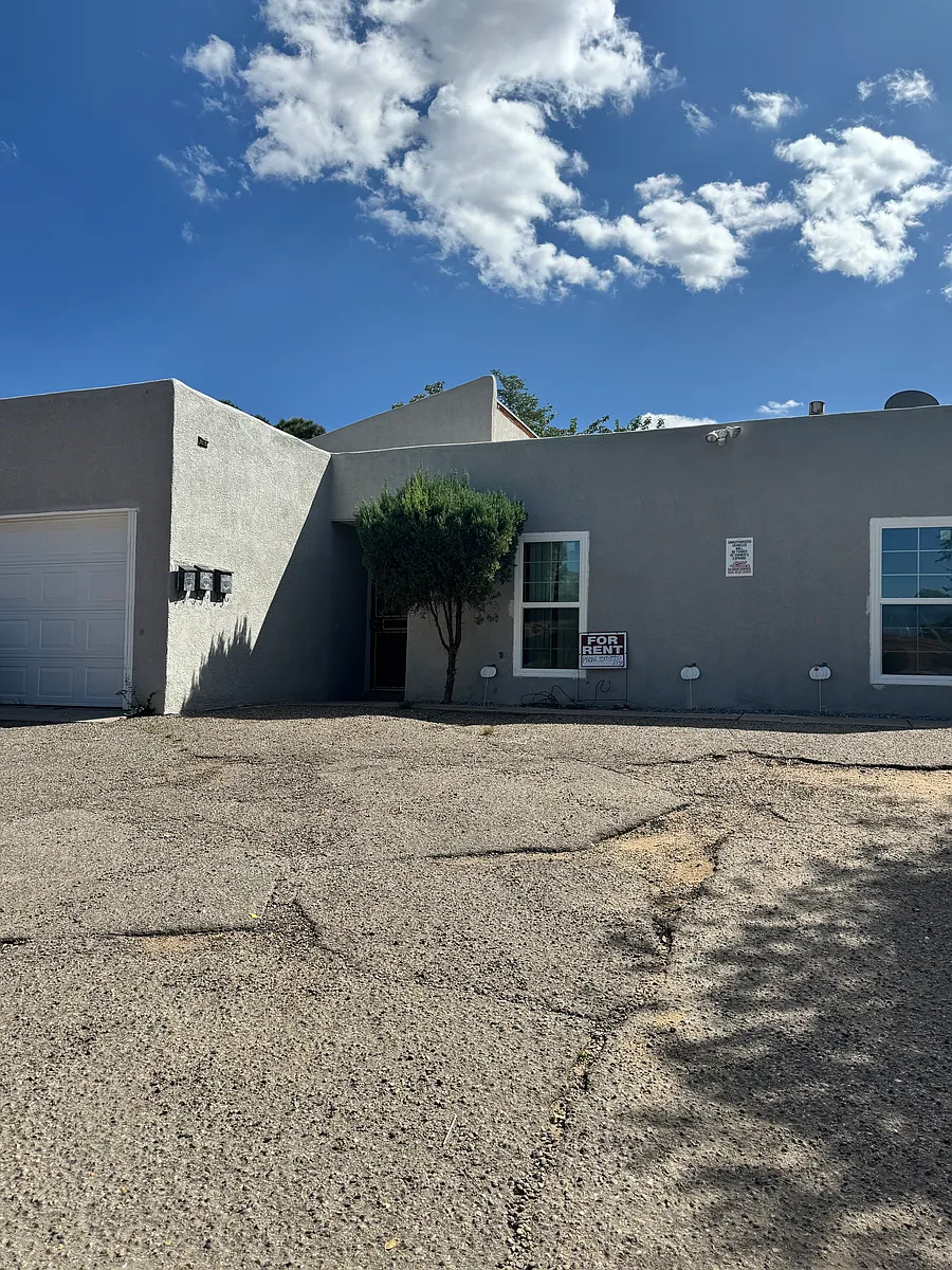 Building Photo - 12204 Menaul Blvd NE #A