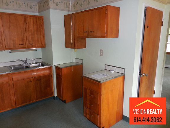 5th image of 2237 Fenton St