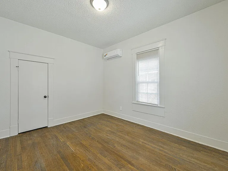 607 N Evans Ave — Photo 28