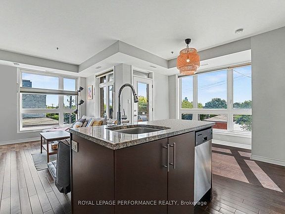 5th image of 429 Kent St #417