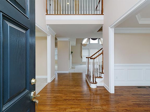 5th image of 2258 Norbury Dr SE