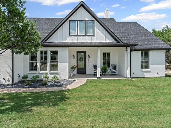 2nd image of 2200 Thompson Rd