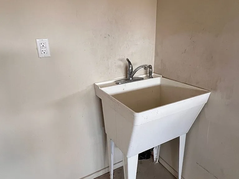 2520 Dante Ct — Photo 34