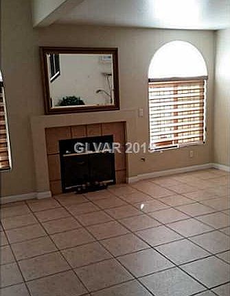 3rd image of 8024 Rosellen Ave