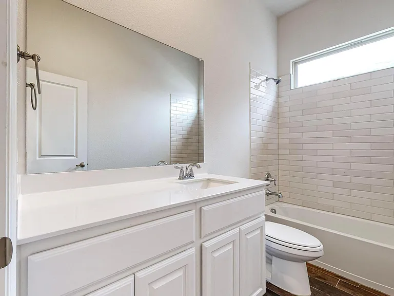 9826 Polk St — Photo 26
