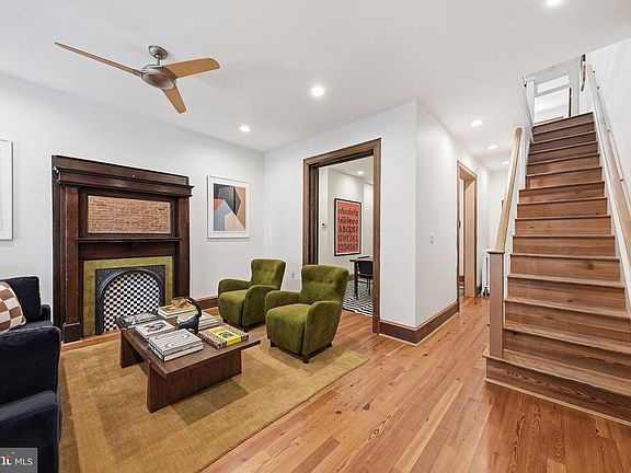 5th image of 2204 Flagler Pl NW